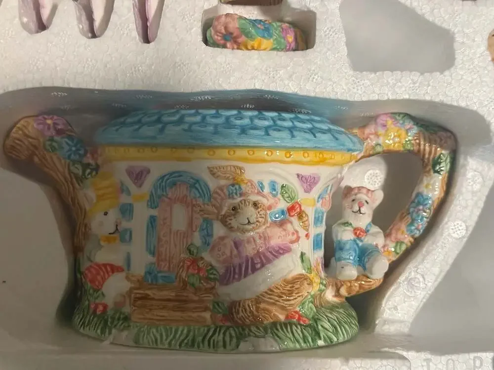 Vintage15-Piece Children's Bunny Tea Set Ceramic Hand-Painted Mercuries